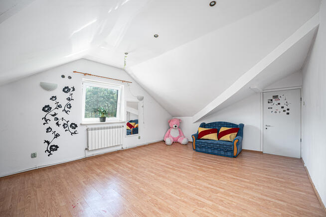 Dom w Falenicy, świetna lokalizacja, sauna + bar