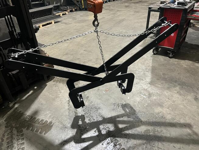 Chwytak koparki do korytek, krawężników, kamienia