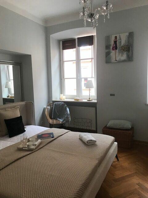 Wynajmę mieszkanie dwa pokoje 50m2 na Starym Mieście wysoki