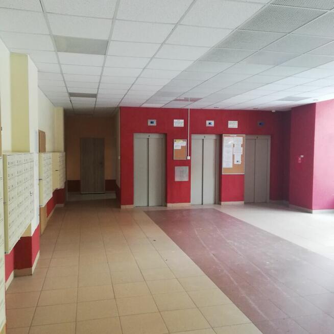 Żelazna 58/62 dwupokojowe sprzedam