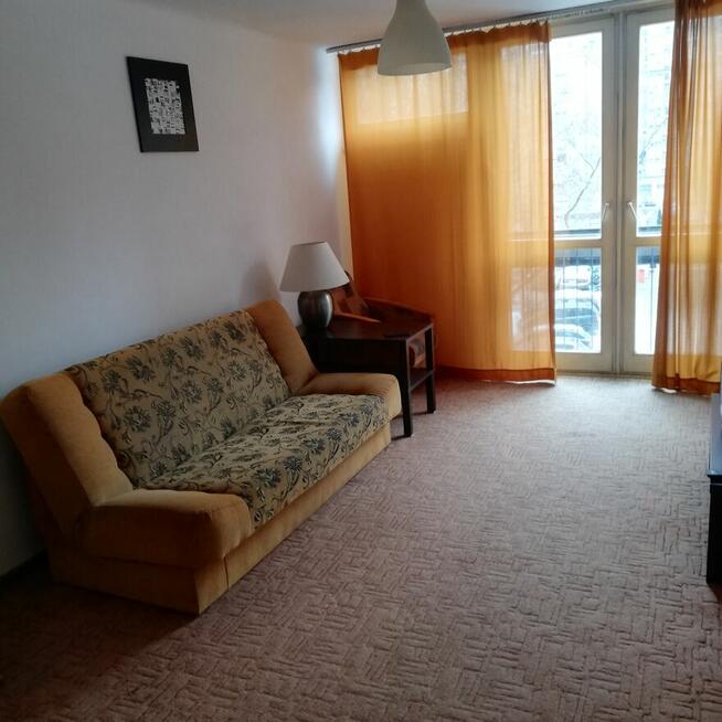 Żelazna 58/62 dwupokojowe sprzedam