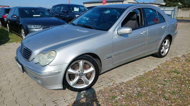 Mercedes C 180 1.8 143ps 180 Kompressor Avantgarde Alusy 17 NAVI