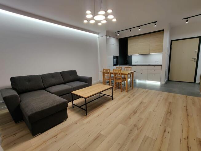 Nowe mieszkanie 43m2, 5 min na Mordor, ;), 30 sek do metra