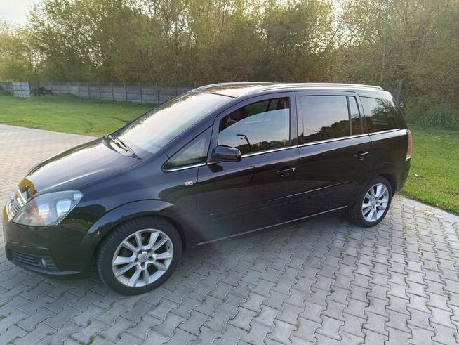 Opel Zafira b 1.8 140 7 osobowy