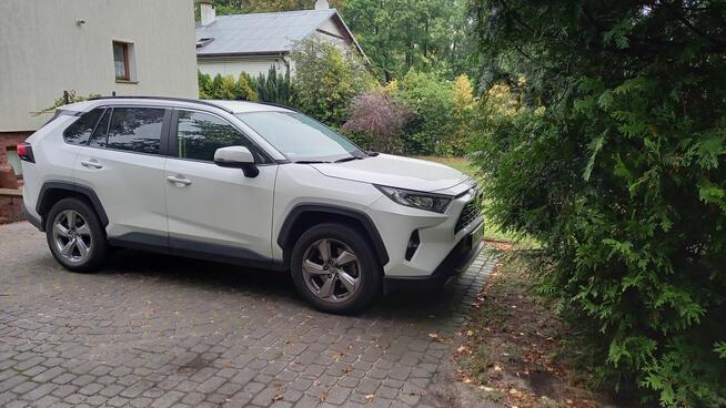 Sprzedam Toyotę Rav4 prawie nową
