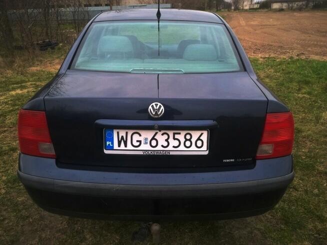 PASSAT B5 1.6 101KM CLIMA ABS 4El.szyb+lu 2Grzane.Fotele HAK
