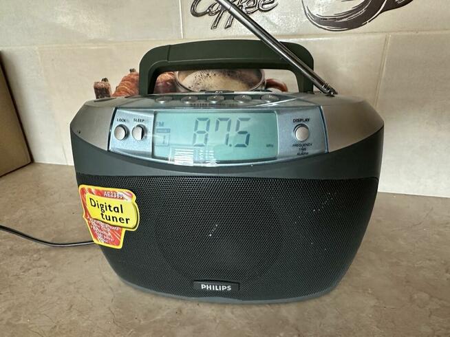 Radio przenośne na baterie.