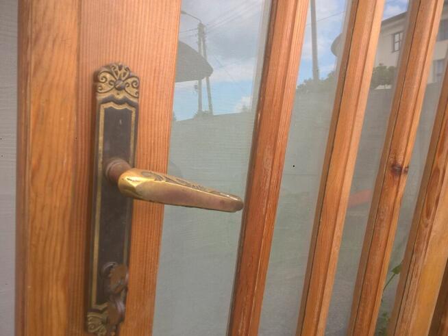 Komplet DRZWI wewn 70x200cm Drewno SOSNA Lakier Okucia Szyby