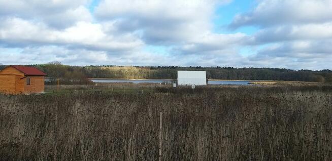 Działka rekreacyjna nad jeziorem prąd woda kanalizacja w bud