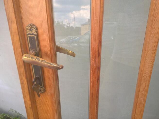 Komplet DRZWI wewn 70x200cm Drewno SOSNA Lakier Okucia Szyby