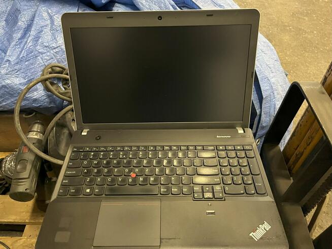 Syndyk sprzeda laptop Lenovo Thinkpad E531