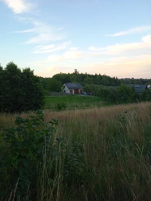 Husów 11ar miedzy domami 55000