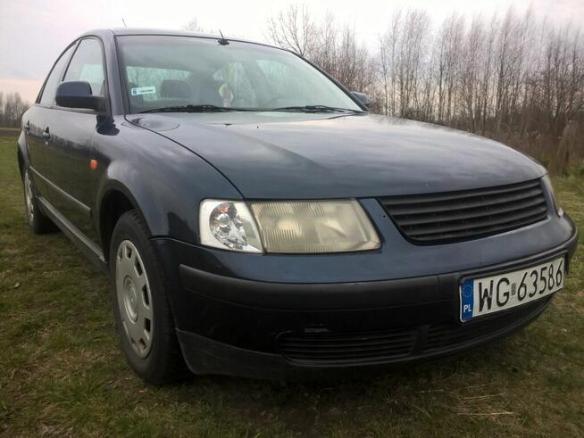 PASSAT B5 1.6 101KM CLIMA ABS 4El.szyb+lu 2Grzane.Fotele HAK