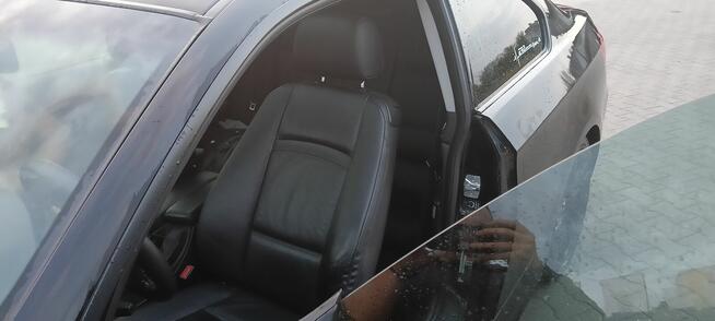 Sprzedam BMW seria 3 E92 320i 2011r