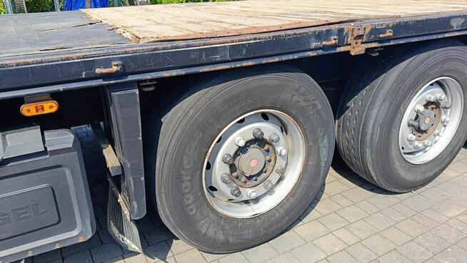 Naczepa platforma WIELTON