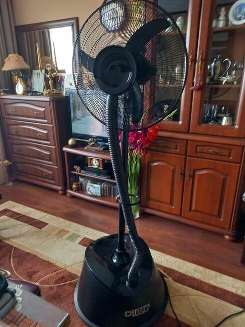 Cyrkulator Camry CR 7315 z bryzą czarny używany. Moc 160