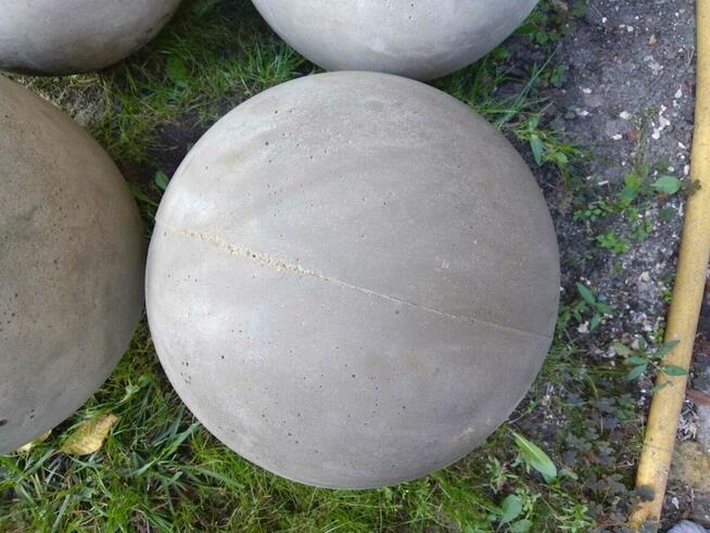 Kula betonowa ogrodowa cementowa 30cm pełna kule