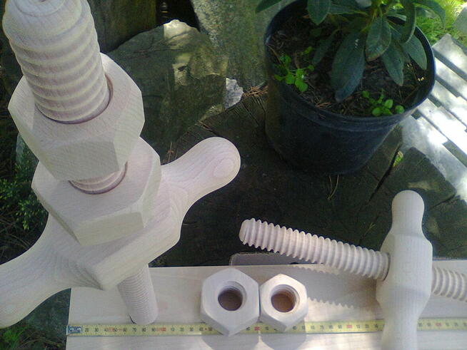 Śruby drewniane nakrętki prasy int. spoż.szywnice producent