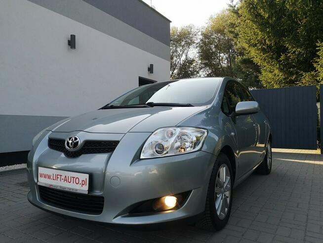 Toyota Auris 1.33 Benzyna 101KM Klimatronik LIFT Isofix  Servis Gwarancja