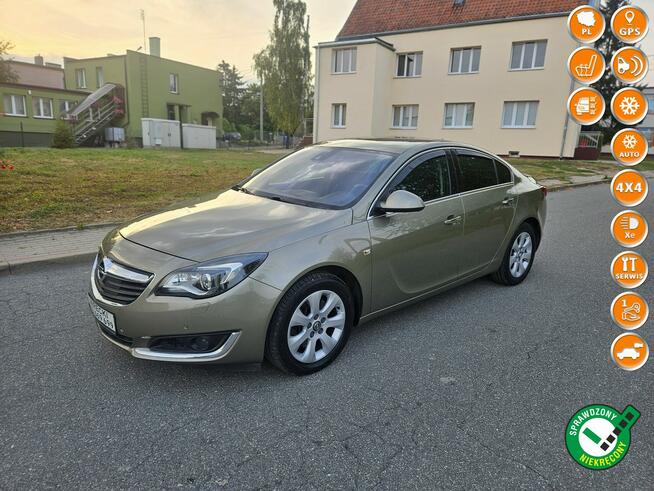 Opel Insignia Opłacona Zadbana  Serwisowana Bogato Wyposażona 4X4 LIFT 1 Wł