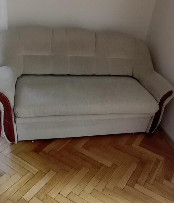 Beżowa Sofa z wyciąganym łóżkiem