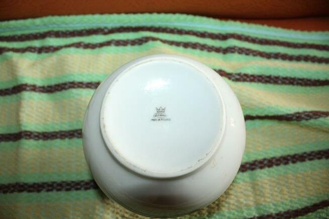 Porcelanowy wazonik Karolina Kwiaty Made in Poland Czasy PRL