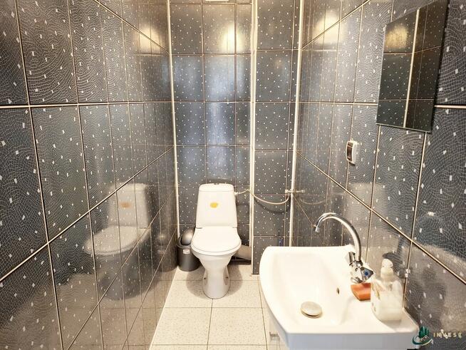 DUŻY DOM W ZABUDOWIE SZEREGOWEJ Z LOKALEM USŁUGOWYM