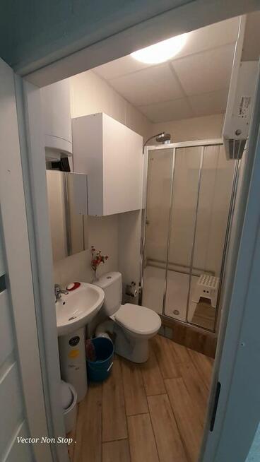 Urządzone mieszkanie w budynku z ogrodem i parkingami