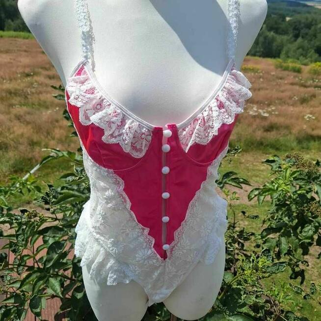 Seksowne body różowe z koronką – rozmiar M, nowe