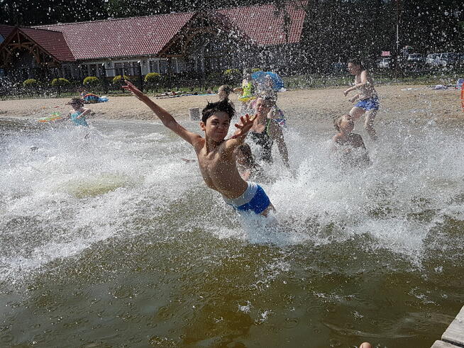 OBÓZ DLA DZIECI – WODNE WAKACJE PEŁNE PRZYGÓD NAD JEZIOREM