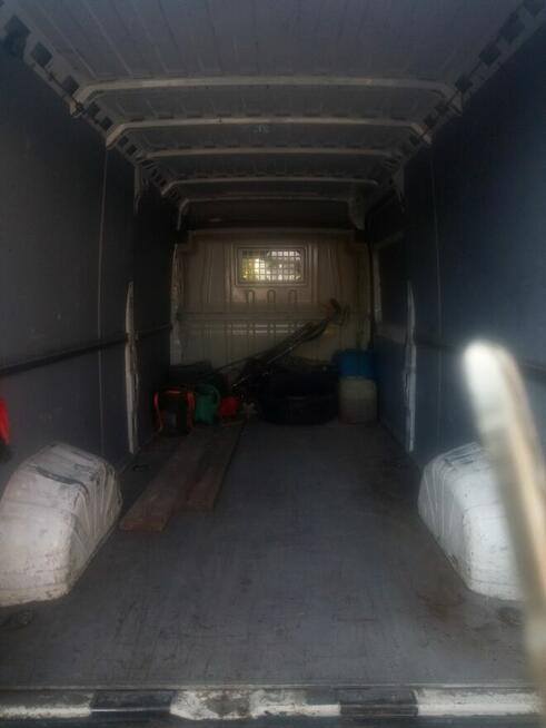 Wynajem busa z kierowcą do przewozu przedmiotów najtaniej