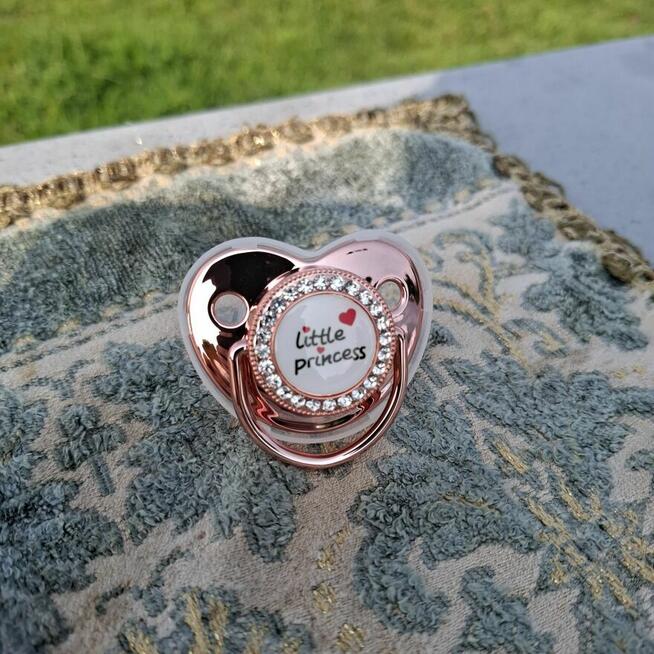 Smoczek dla dziewczynki