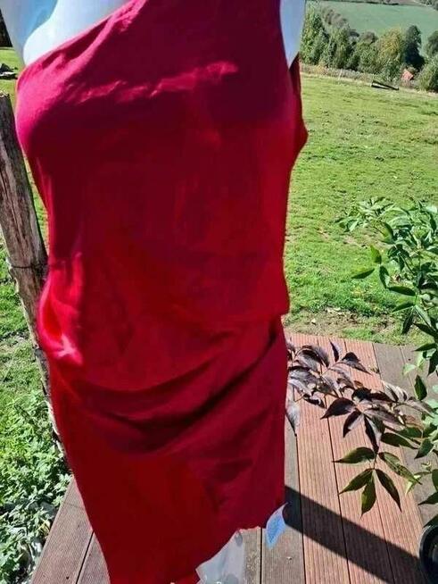 Czerwona sukienka koktajlowa ASOS M –