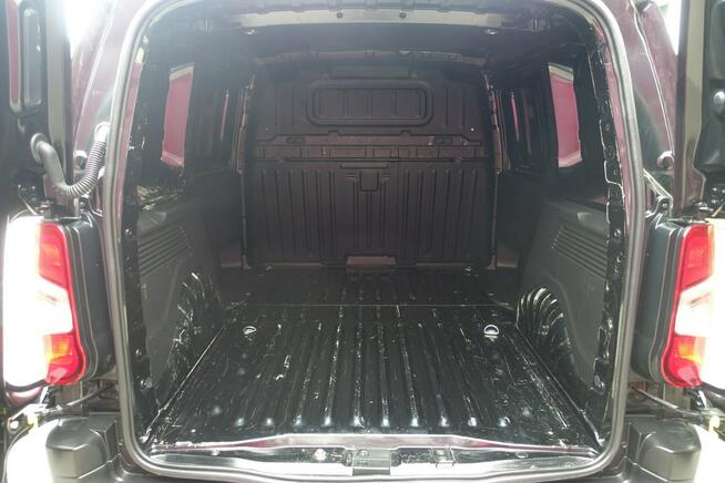 Peugeot Partner Fv 23%*Gwarancja*Pełny Serwis*100% Org.Lakier*Nowe Opony* 40 244 netto