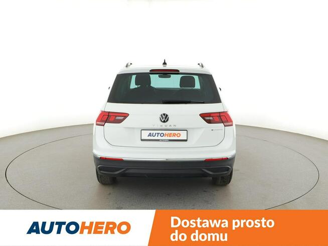 Volkswagen Tiguan hybryda plug-in virtual navi grzane fotele PDC climatronic ACC LED