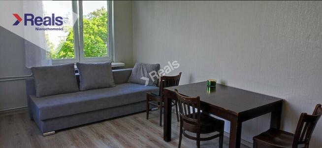 Stary Żoliborz, ciche dwa pokoje w kamienicy