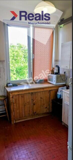 Stary Żoliborz, ciche dwa pokoje w kamienicy