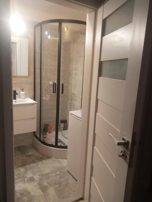 2 pokoje, balkon, Zaodrze.Winda, niski czynsz.Po remoncie.