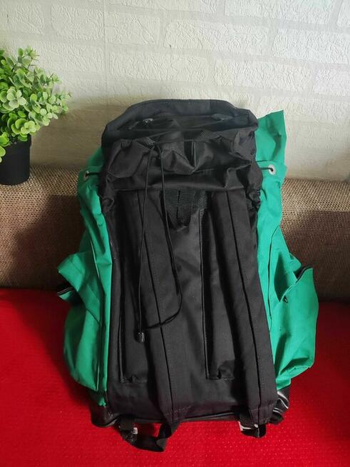 Duży Plecak turystyczny trekkingowy górski na szelkach Torba
