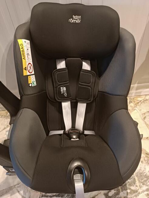 Fotelik samochodowy britax römer dualfix m i-size, obrotowy