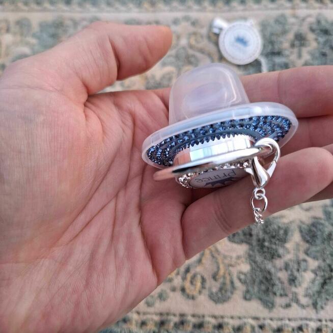 Smoczek „Prince” z klipsem | błękitno-srebrny, nowy bez metk