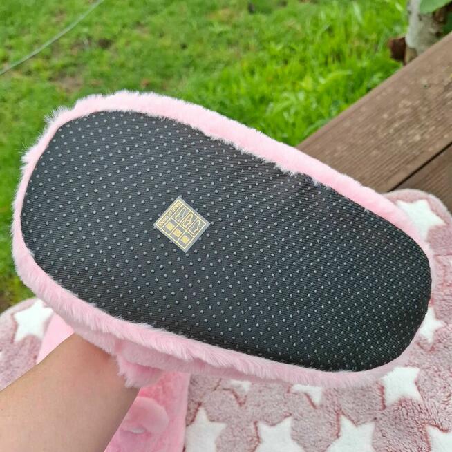 Różowe kapcie miś – nowe, bez metki, uniwersalny rozmiar do 39