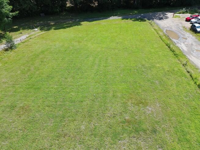 PRZESTRONNA DZIAŁKA BUDOWLANA W BURKATOWIE