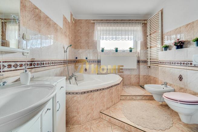 Przestronny dom z garażem i zadbanym ogrodem | Idealny do podziału | ok. Marino