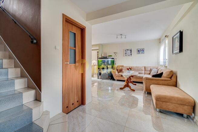 Przestronny dom z garażem i zadbanym ogrodem | Idealny do podziału | ok. Marino