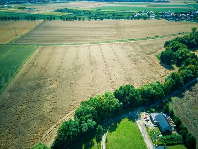 PRZESTRONNA DZIAŁKA BUDOWLANA W BURKATOWIE