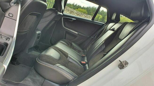 Volvo V60 2.0 D4 190KM # rDesign # Automat # NAVI # BiXenon # Skóra # Alkantara