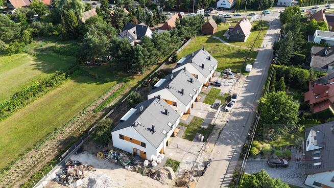 Nowy Bliźniak z garażem, Wrocław Strachocin