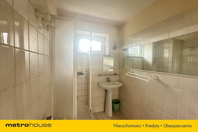 wolnostojący Ochodza, ul. Kwiatowa