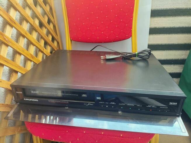 Magnetowid VHS Grundig VS6690VPT Odtwarzacz Kaset VHS Video
